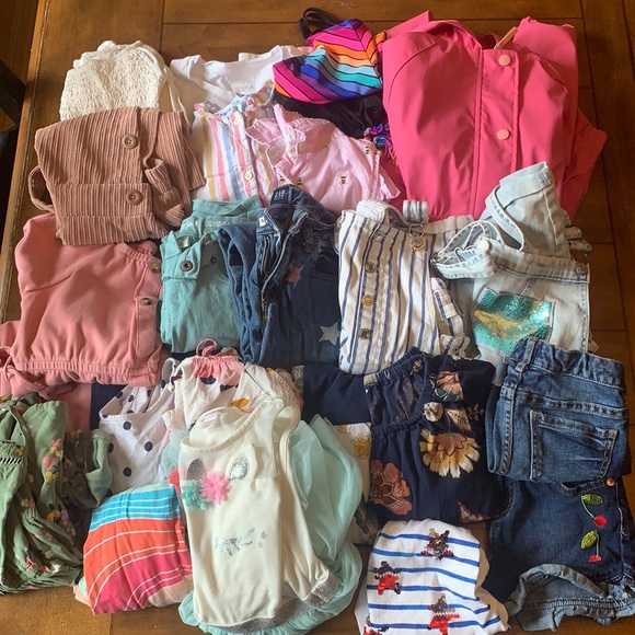 Girls Spring/Summer bundle ☀️ - Picture 1 of 15